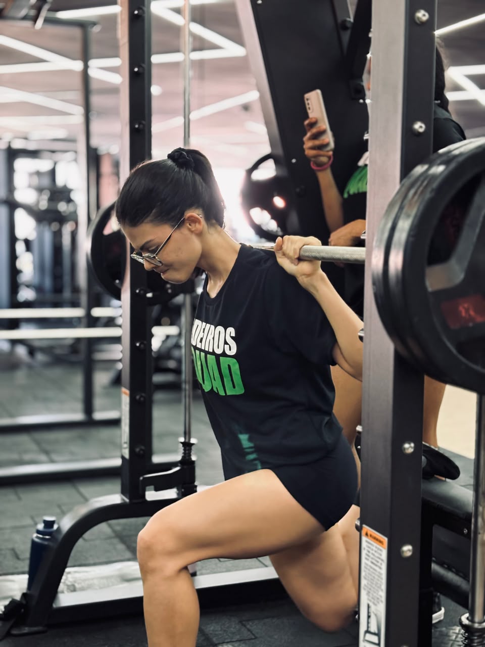 Alunas em treino da consultoria feminina Medeiros Squad, com acompanhamento do personal trainer